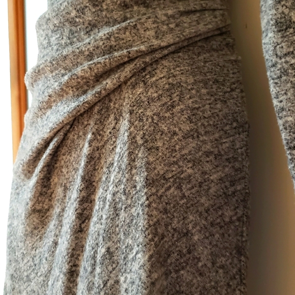 Athleta Tunic Dress Heathered Gray Very Soft & Excellent Condition Sz PXS 2P - Picture 3 of 5